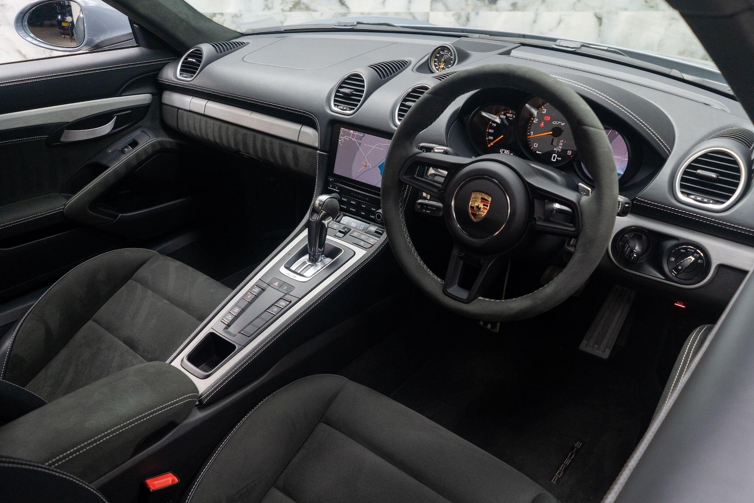 Used Porsche 718 Cayman 2023 for sale - 76802210: Photo 10