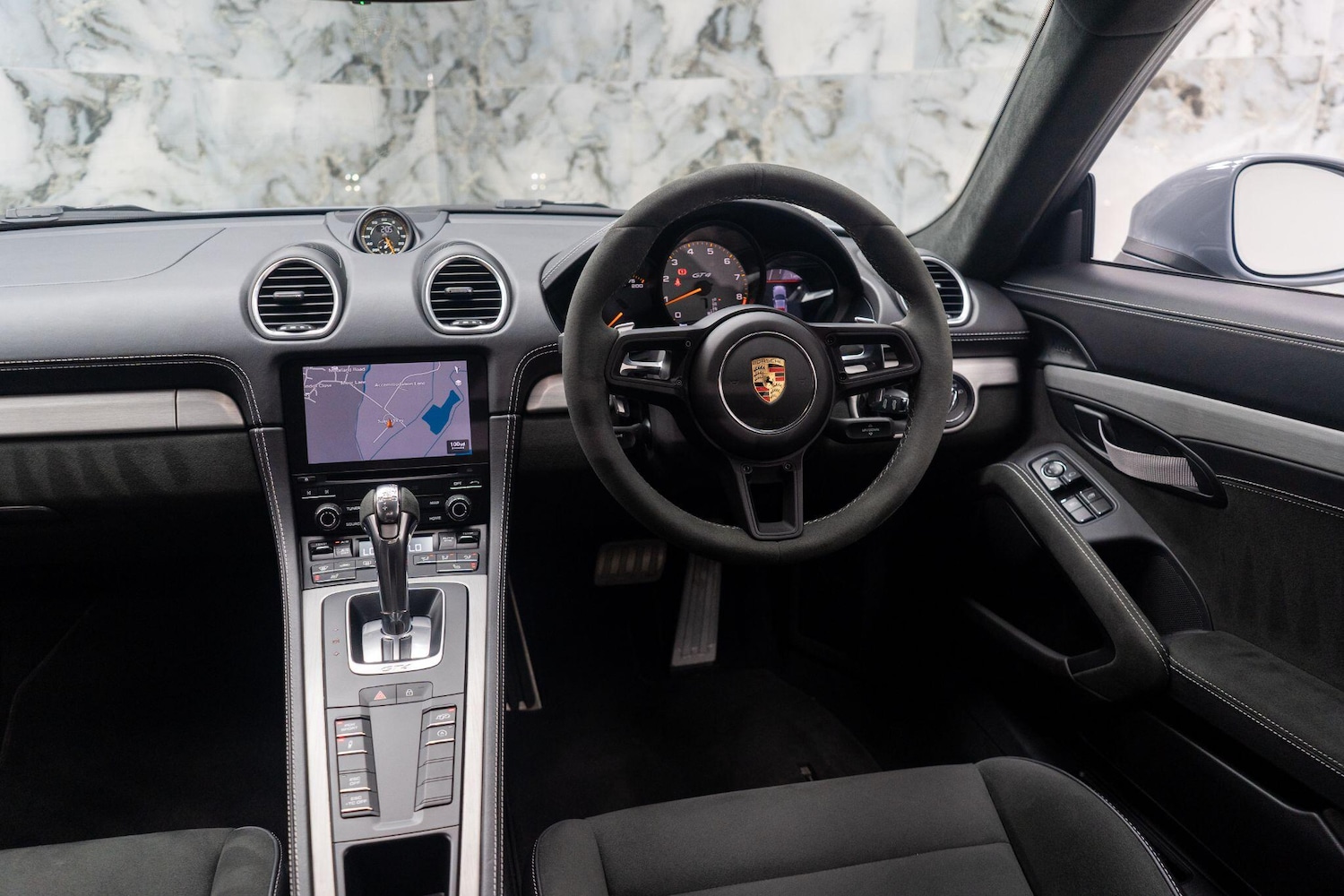 Used Porsche 718 Cayman 2023 for sale - 76802210: Photo 12