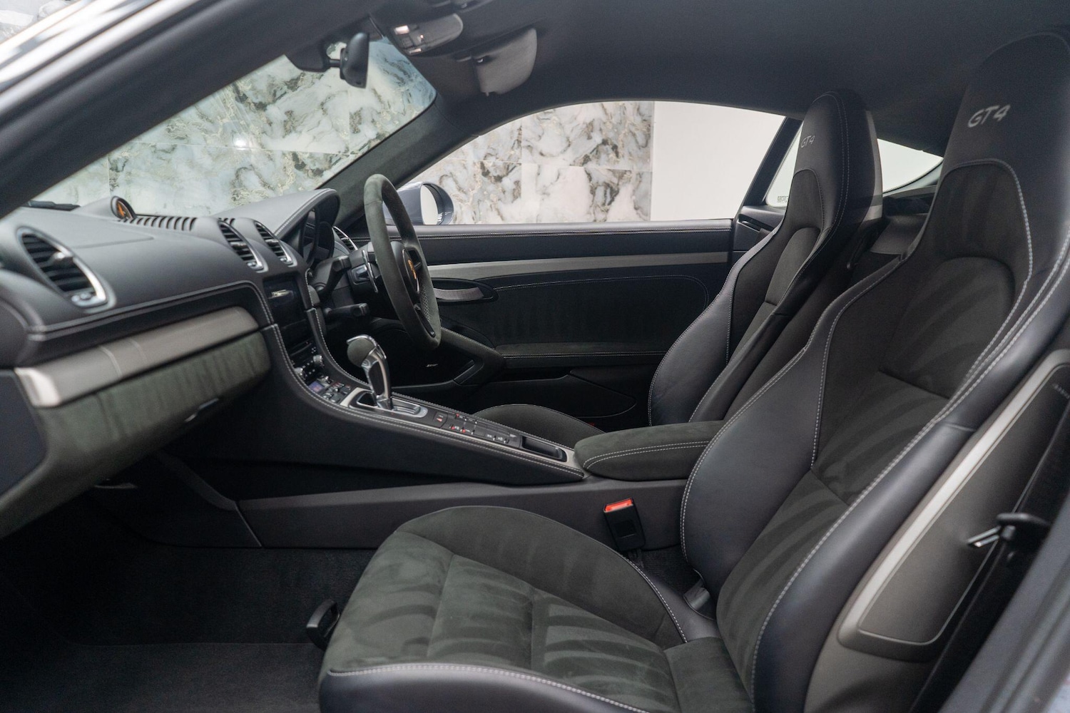 Used Porsche 718 Cayman 2023 for sale - 76802210: Photo 14