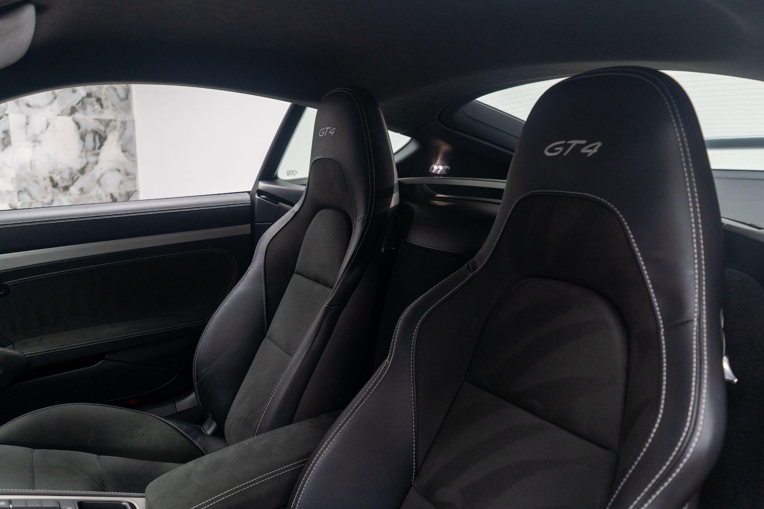 Used Porsche 718 Cayman 2023 for sale - 76802210: Photo 15