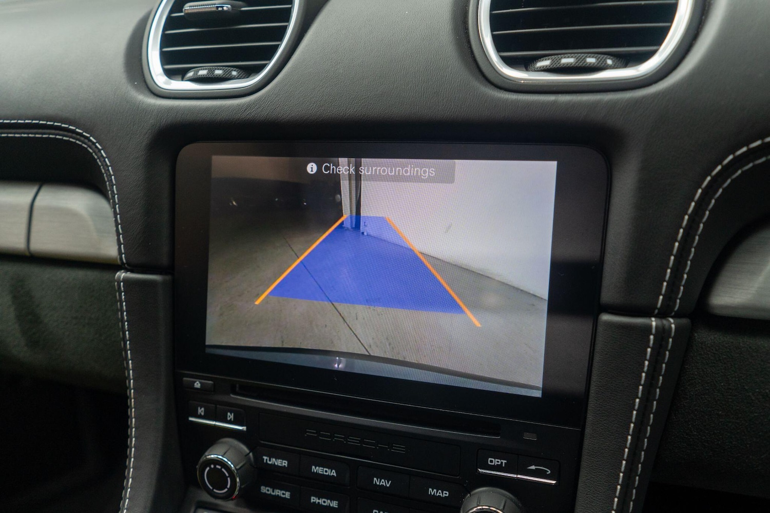 Used Porsche 718 Cayman 2023 for sale - 76802210: Photo 17