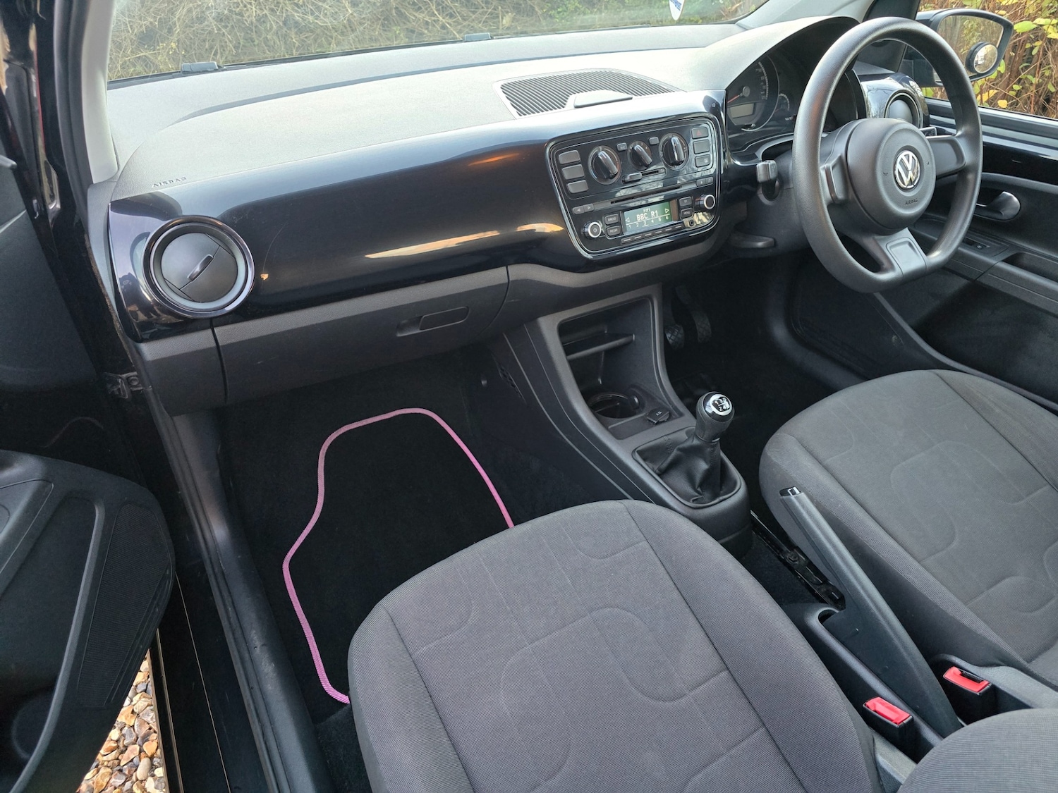 Used Volkswagen up! 2014 for sale - 76618825: Photo 10