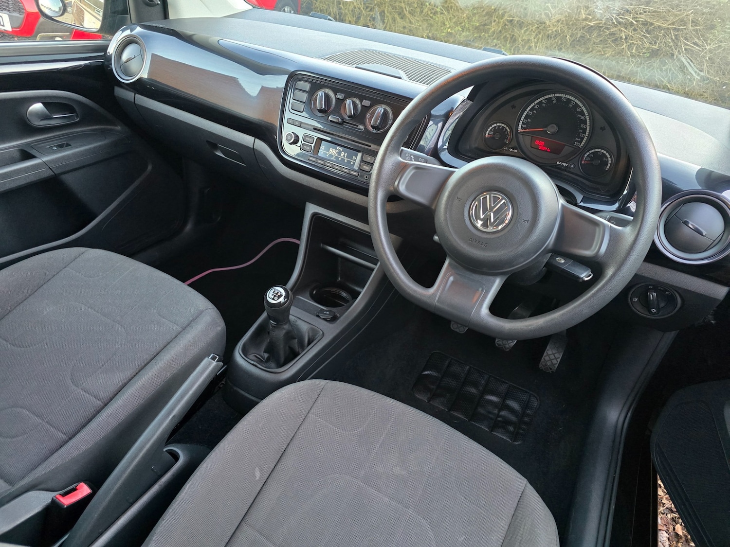 Used Volkswagen up! 2014 for sale - 76618825: Photo 9