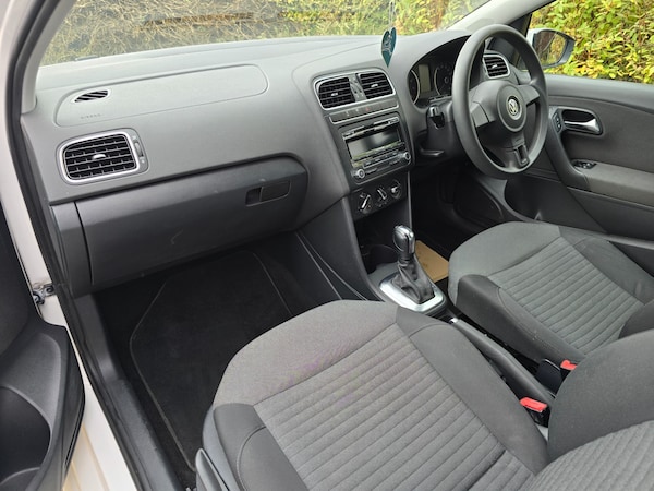 Used Volkswagen Polo 2011 for sale - 76272781: Photo 14