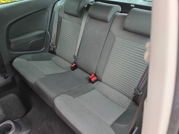 Used Volkswagen Polo 2011 for sale - 76272781: Photo 15