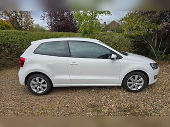 Used Volkswagen Polo 2011 for sale - 76272781: Photo 3