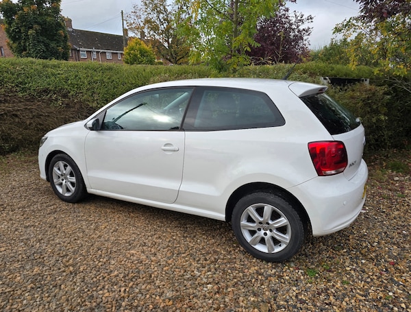 Used Volkswagen Polo 2011 for sale - 76272781: Photo 7