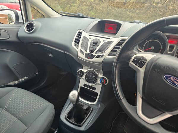 Used Ford Fiesta 2011 for sale - 76242641: Photo 12