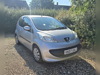 Peugeot - 107