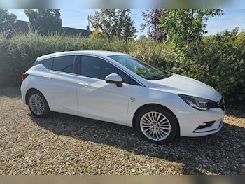 Used Vauxhall Astra 2015 for sale - 76011777: Photo