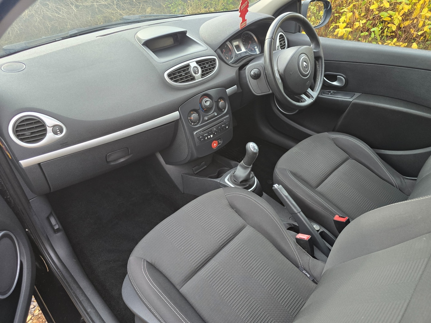 Used Renault Clio 2009 for sale - 76497646: Photo 13