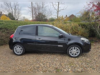 Used Renault Clio 2009 for sale - 76497646: Photo