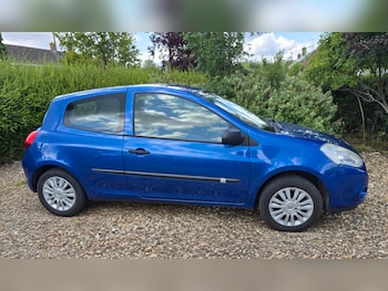 Used Renault Clio 2009 for sale - 75407863: Photo