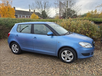 Used Skoda Fabia 2014 for sale - 76517549: Photo