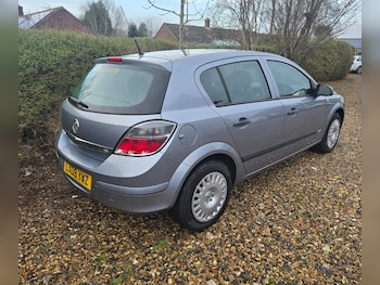 Used Vauxhall Astra 2009 for sale - 77241942: Photo