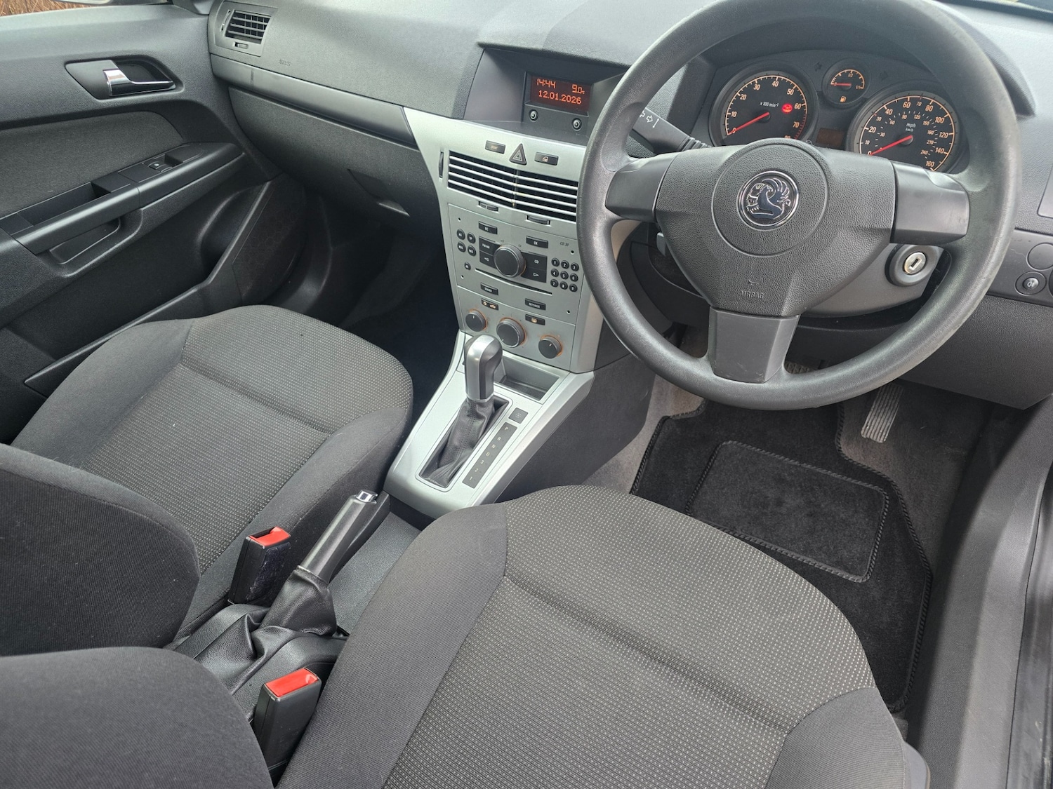 Used Vauxhall Astra 2009 for sale - 77241942: Photo 5