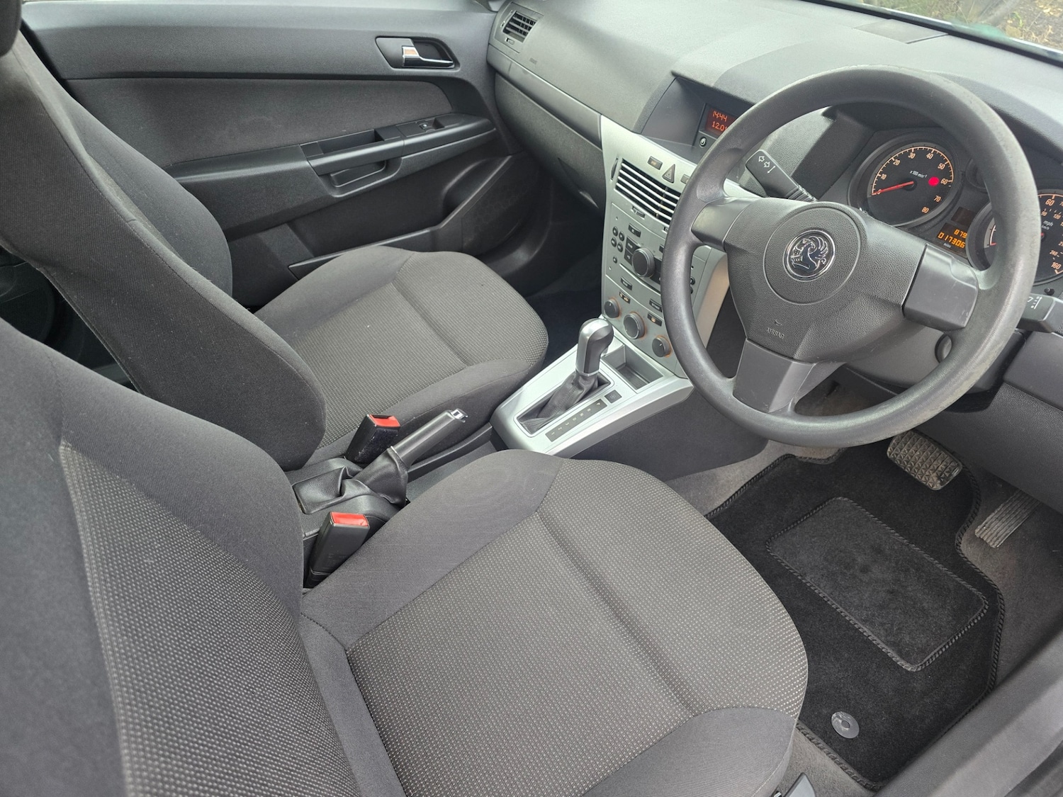 Used Vauxhall Astra 2009 for sale - 77241942: Photo 6