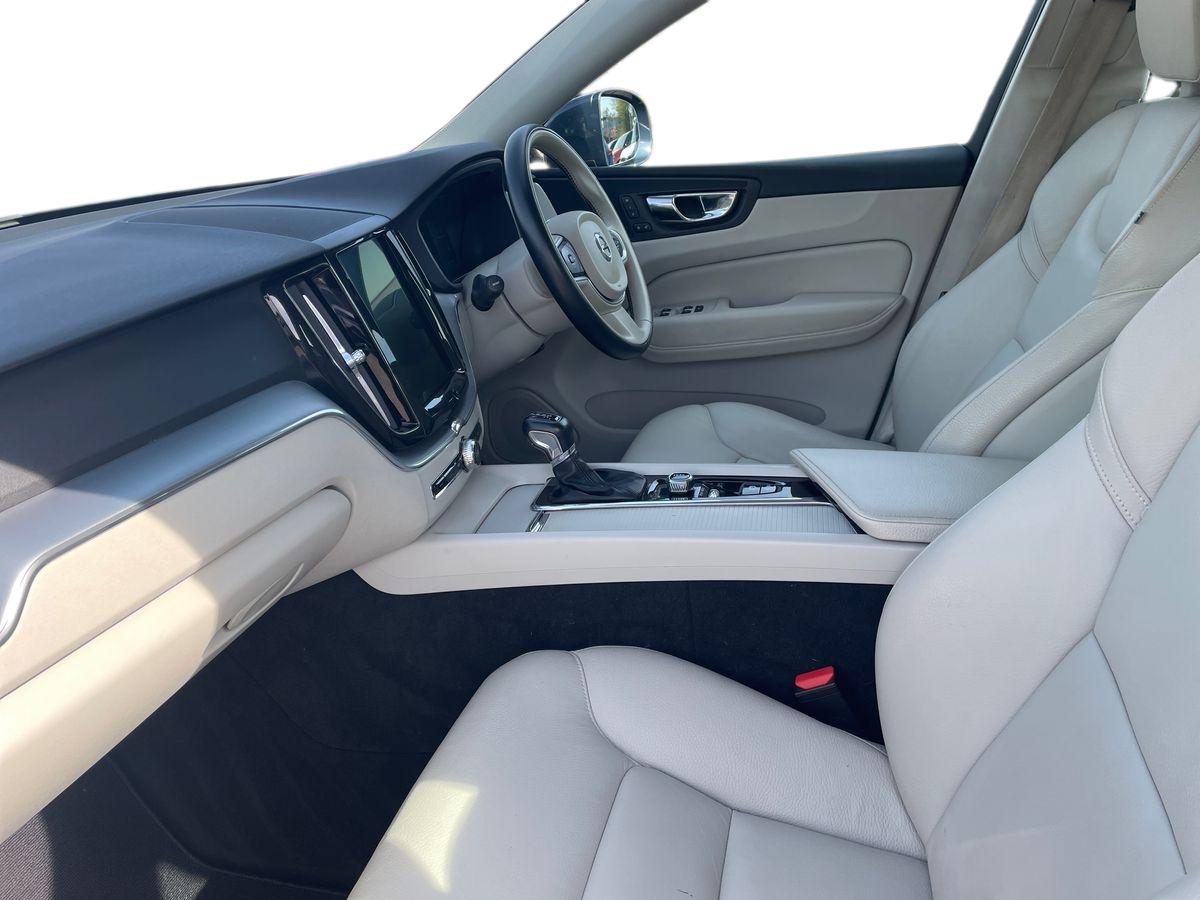 Used Volvo XC60 2018 for sale - 77995072: Photo 10