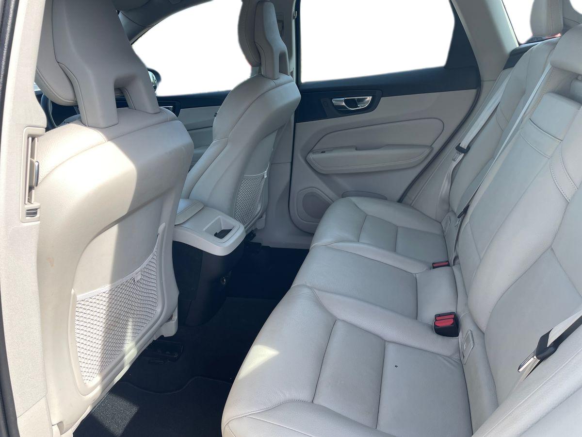 Used Volvo XC60 2018 for sale - 77995072: Photo 11