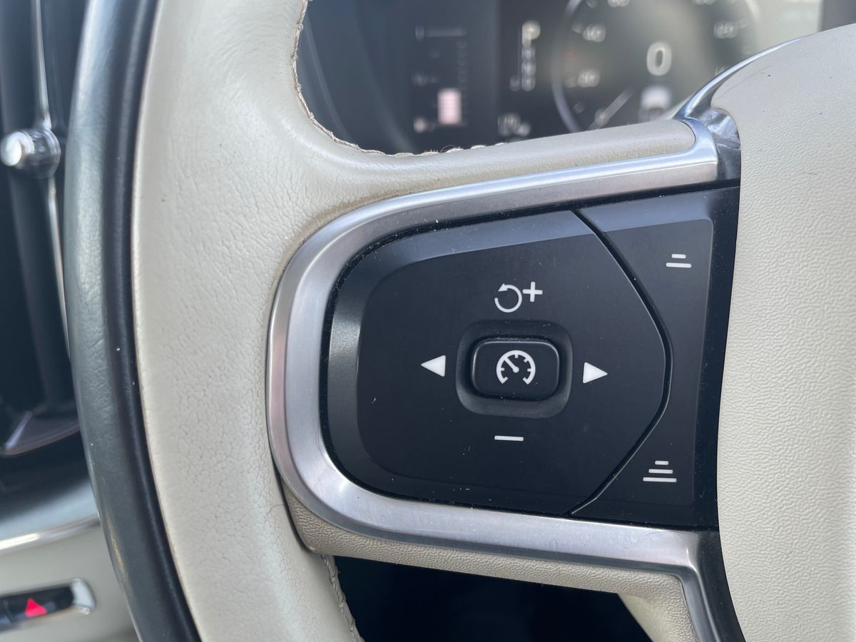 Used Volvo XC60 2018 for sale - 77995072: Photo 16