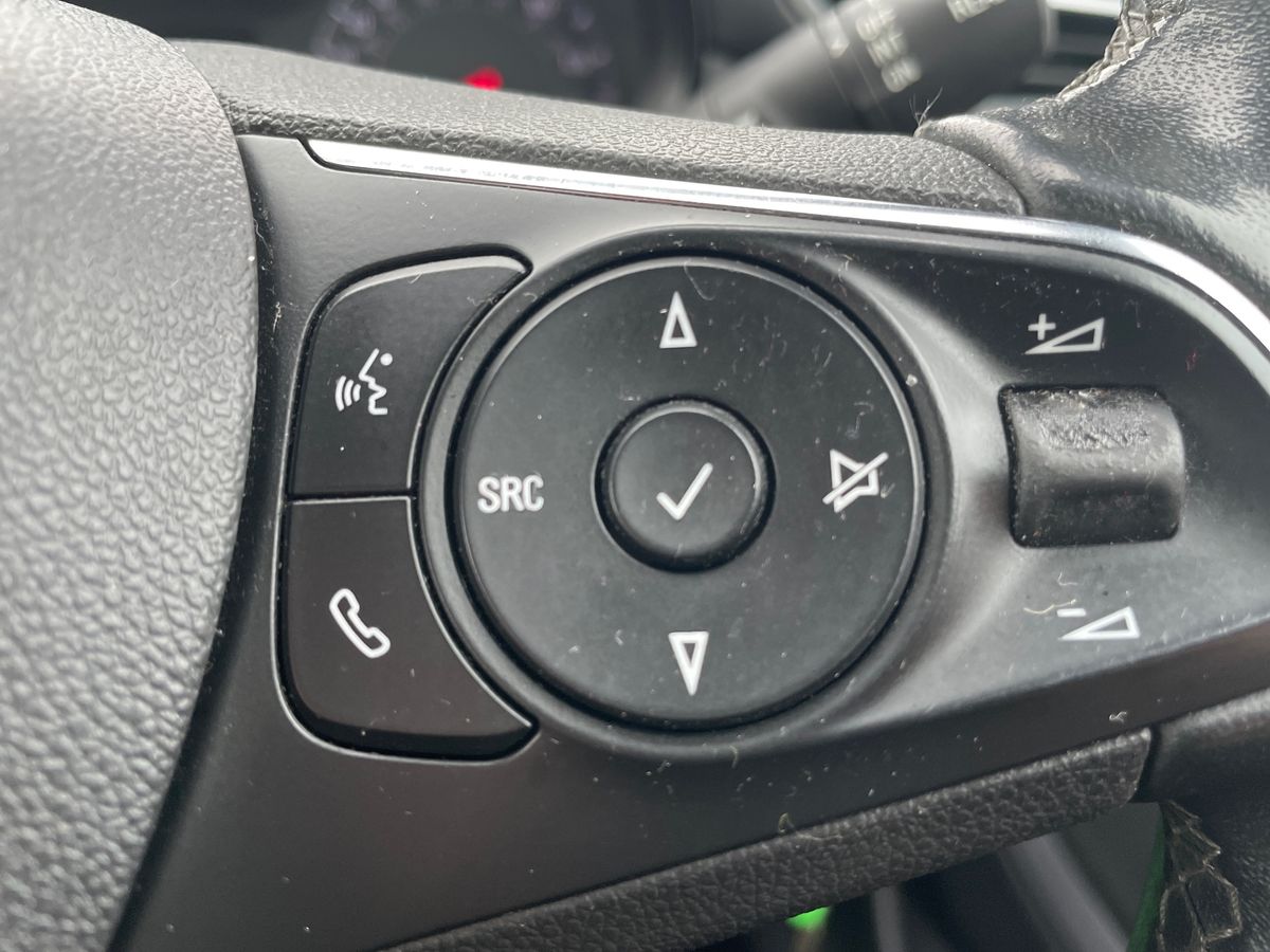 Used Vauxhall Crossland 2021 for sale - 78137060: Photo 17