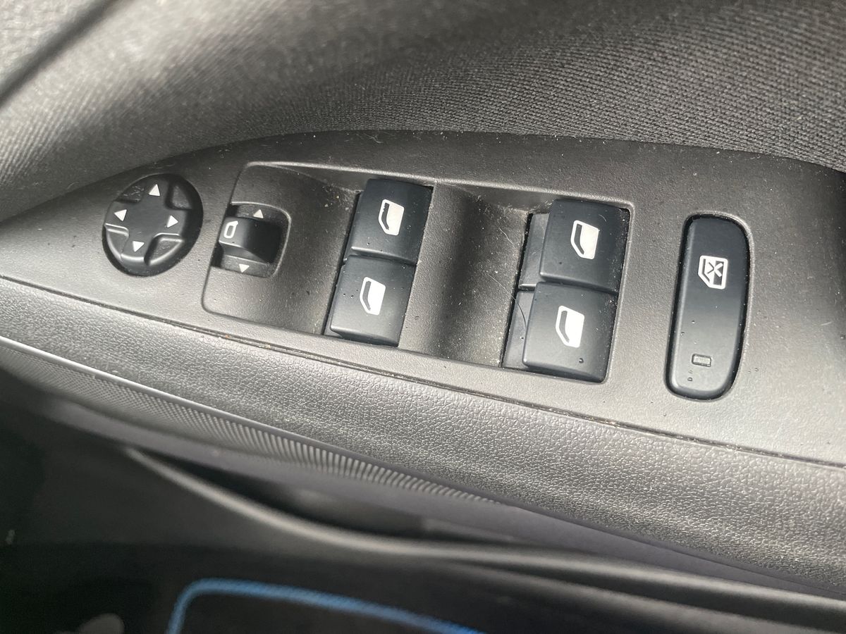 Used Vauxhall Crossland 2021 for sale - 78137060: Photo 20