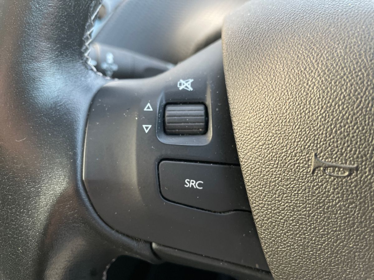 Used Peugeot 2008 2019 for sale - 77397386: Photo 16