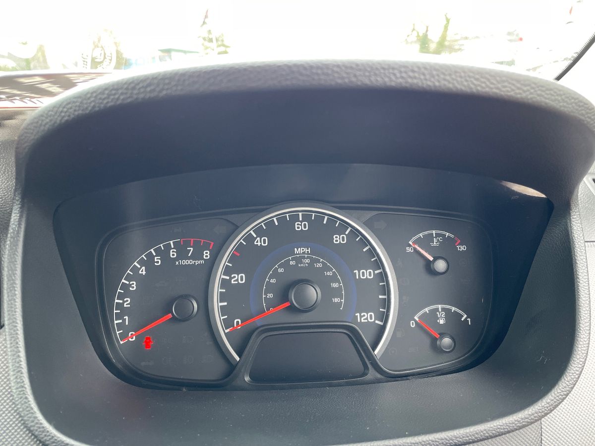 Used Hyundai i10 2019 for sale - 77634701: Photo 14