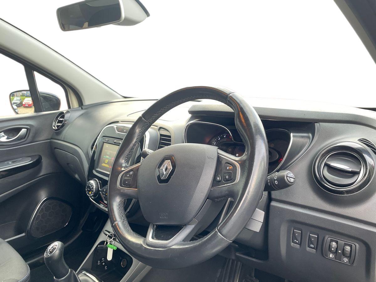 Used Renault Captur 2016 for sale - 76899070: Photo 15
