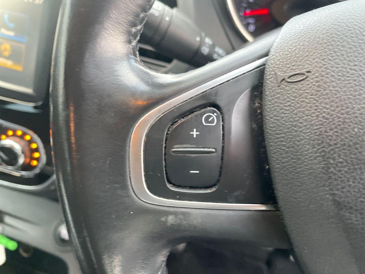 Used Renault Captur 2016 for sale - 76899070: Photo 16