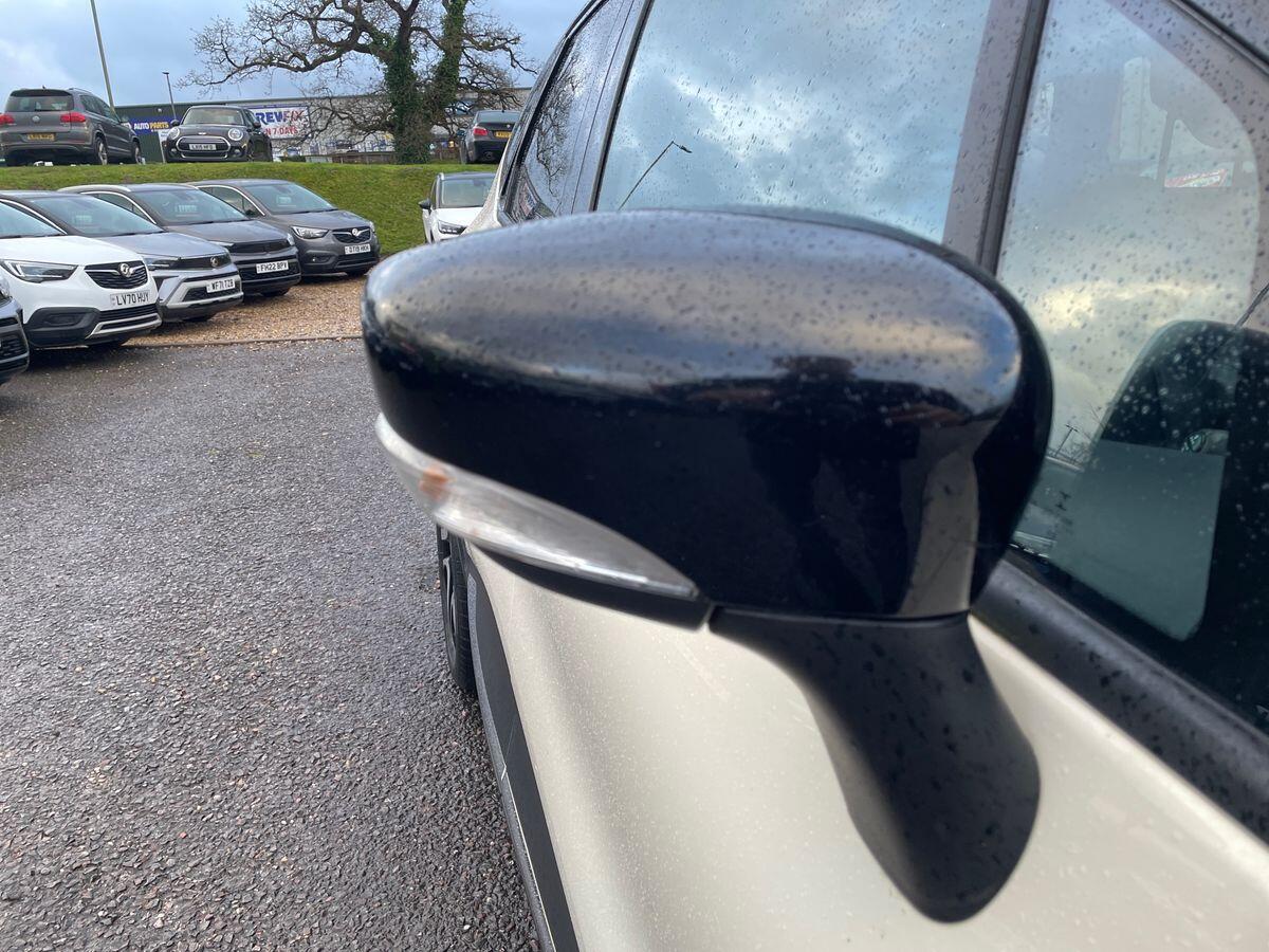 Used Renault Captur 2016 for sale - 76899070: Photo 22