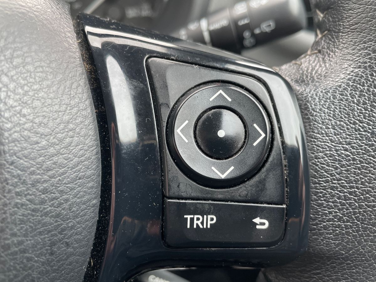 Used Toyota Yaris 2018 for sale - 77685796: Photo 17