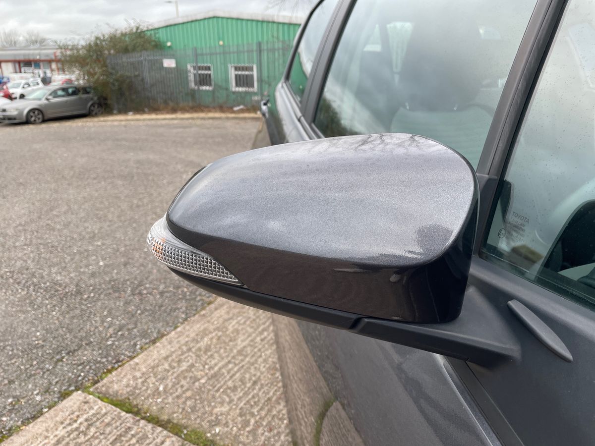 Used Toyota Yaris 2018 for sale - 77685796: Photo 22