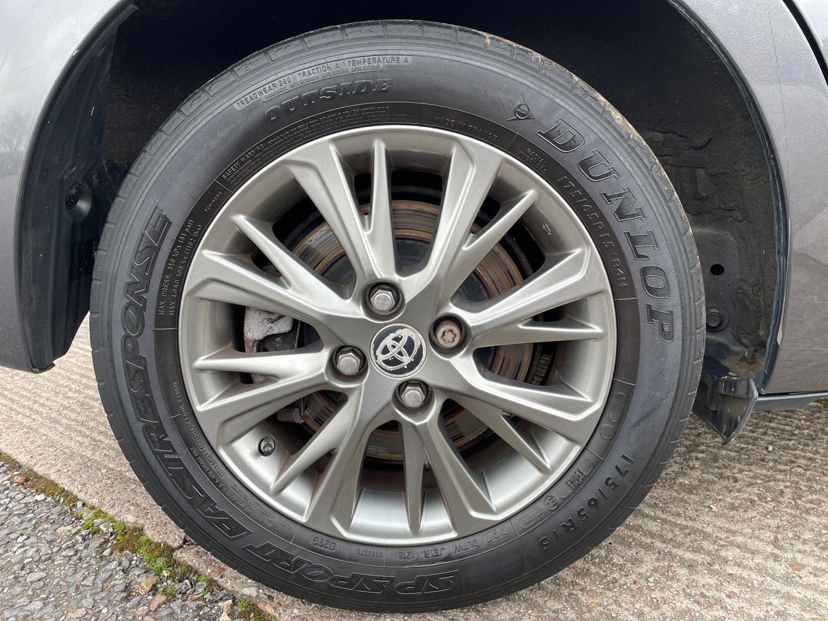 Used Toyota Yaris 2018 for sale - 77685796: Photo 9