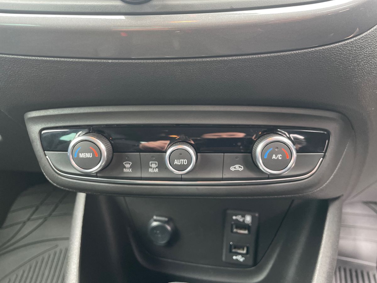 Used Vauxhall Crossland 2023 for sale - 78102933: Photo 18