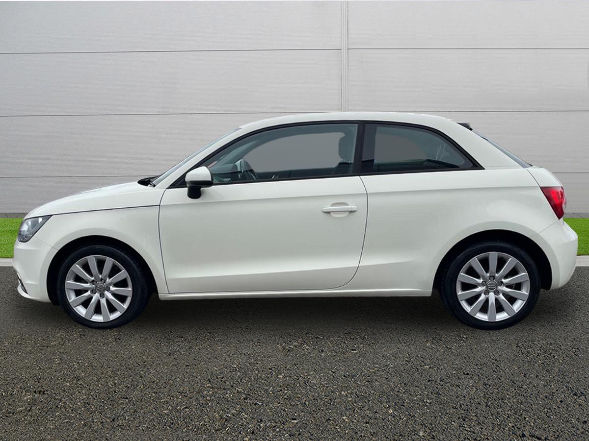 Used Audi A1 2011 for sale - 77927367: Photo 4