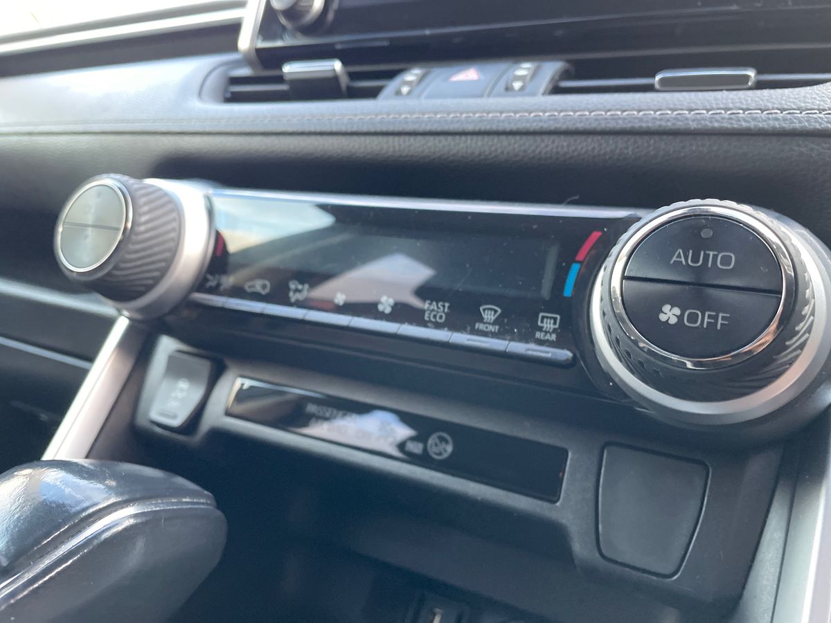 Used Toyota RAV4 2019 for sale - 77256515: Photo 18