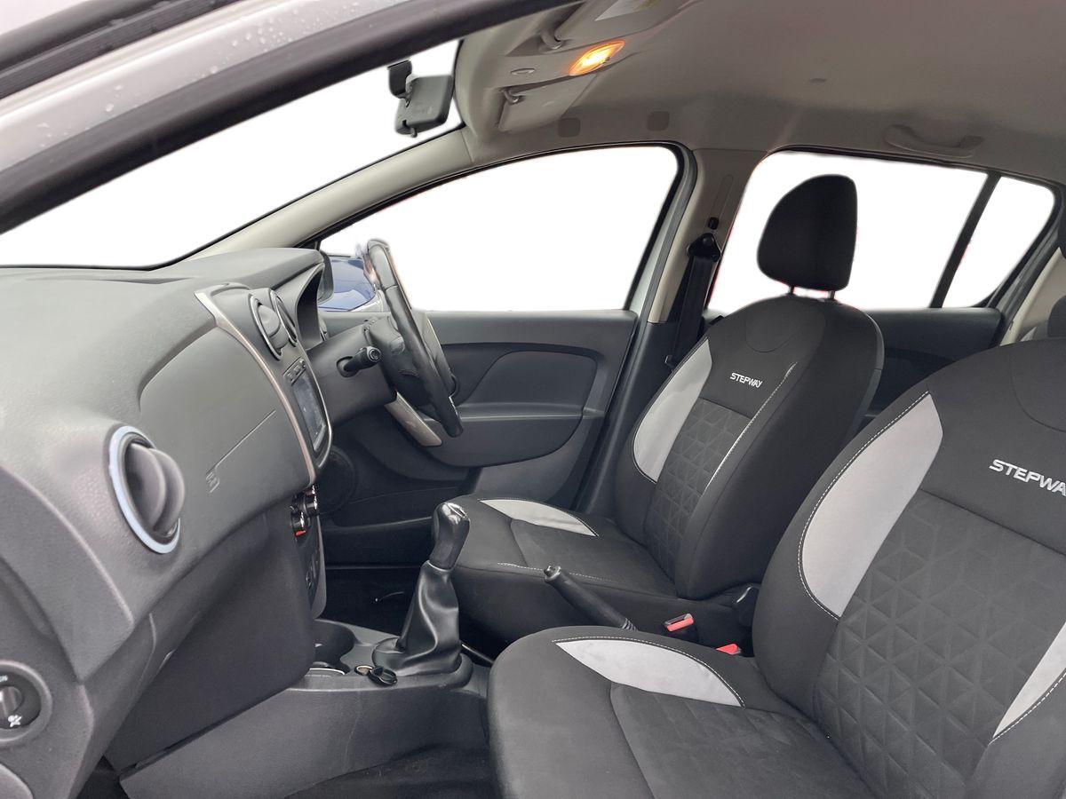 Used Dacia Sandero Stepway 2016 for sale - 76731083: Photo 10