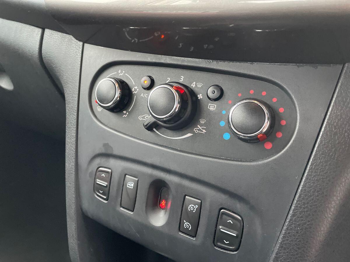 Used Dacia Sandero Stepway 2016 for sale - 76731083: Photo 18