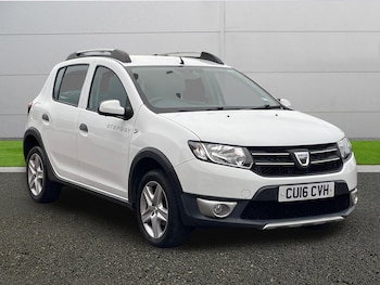 Used Dacia Sandero Stepway 2016 for sale - 76731083: Photo