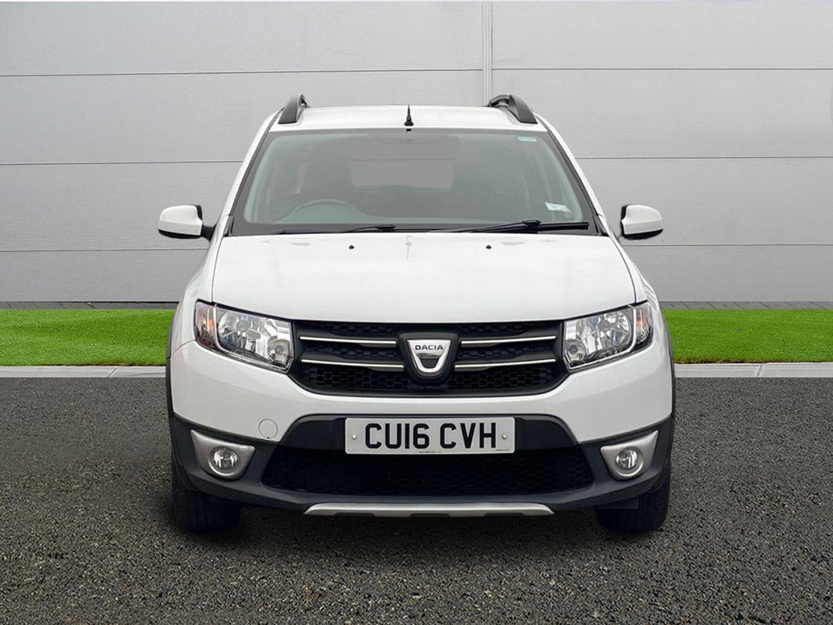 Used Dacia Sandero Stepway 2016 for sale - 76731083: Photo 2