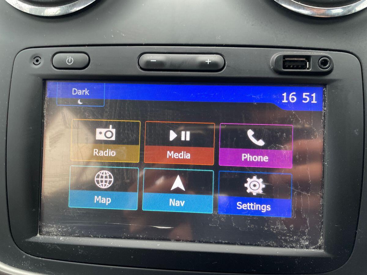 Used Dacia Sandero Stepway 2016 for sale - 76731083: Photo 25