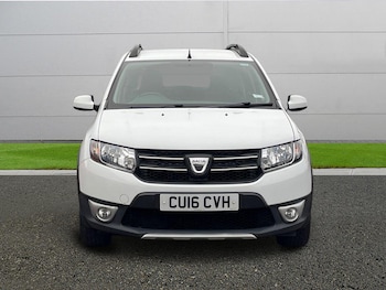Used Dacia Sandero Stepway 2016 for sale - 76731083: Photo
