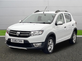 Used Dacia Sandero Stepway 2016 for sale - 76731083: Photo