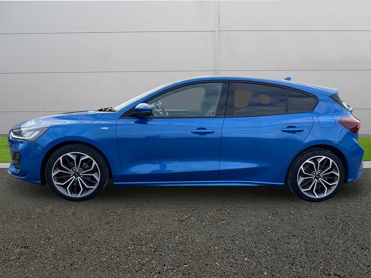 Used Ford Focus 2023 for sale - 76731088: Photo 4