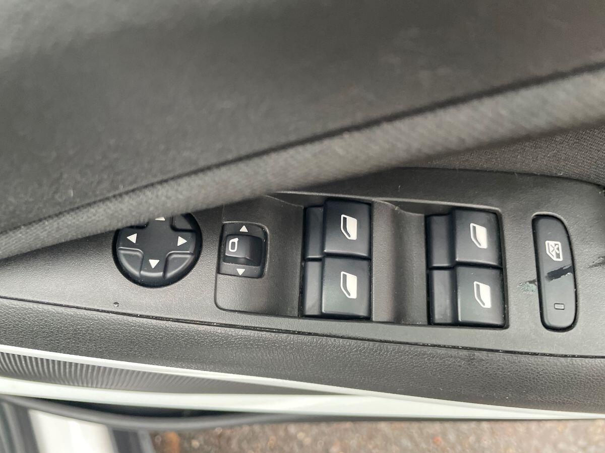 Used Vauxhall Crossland X 2020 for sale - 76802118: Photo 20