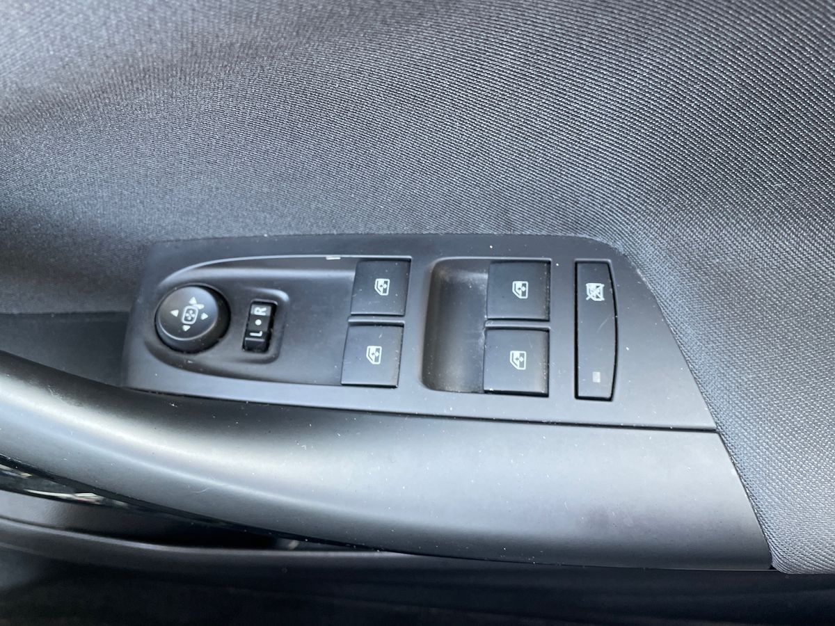 Used Vauxhall Astra 2017 for sale - 77995139: Photo 20