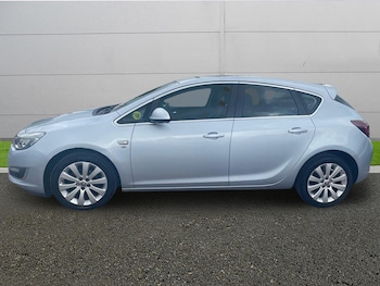 Used Vauxhall Astra 2014 for sale - 78682006: Photo