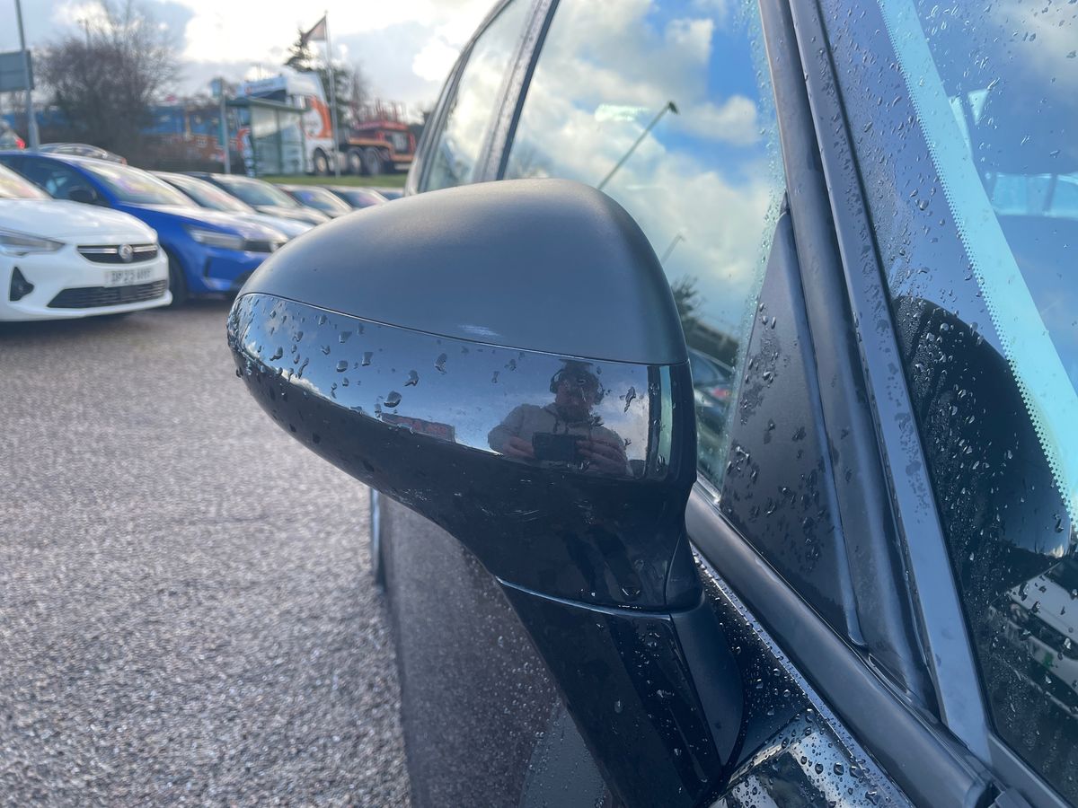 Used Vauxhall Zafira 2017 for sale - 77232117: Photo 22