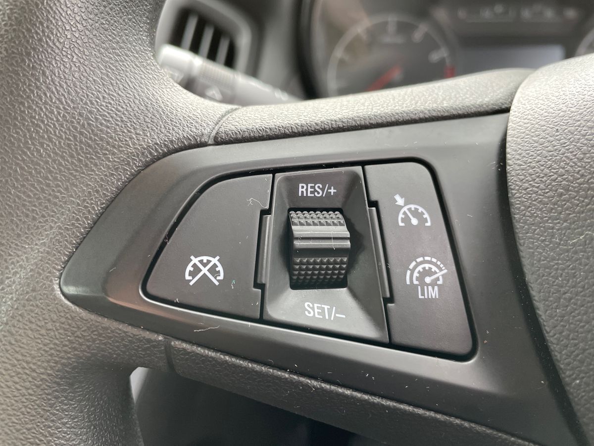 Used Vauxhall Zafira 2017 for sale - 77634698: Photo 16